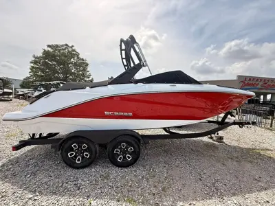 2026 Scarab 215 SE