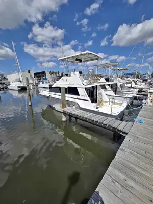 Fishing boat 1990 Luhrs will trade