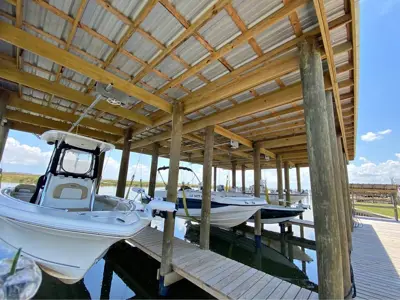 Boat Slip on protected lake Catherine - so close to easy fishing avail June 1
