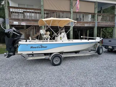 2021 Nautic Star 215 xts