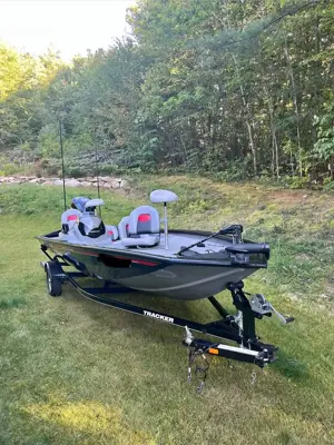 Tracker Pro Team Bass Boat with 115 Pro Motor and Trailer