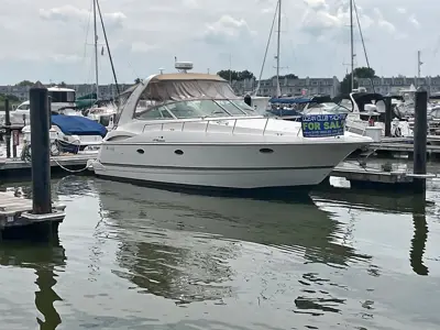 2006 Cruisers 370 express