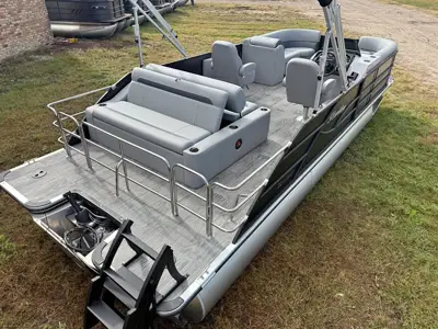 2026 Bentley Legacy 220 Swingback Pontoon