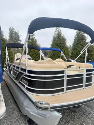 2016 Godfrey Aqua Patio 240 Elite