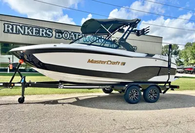 2026 Mastercraft XT22T