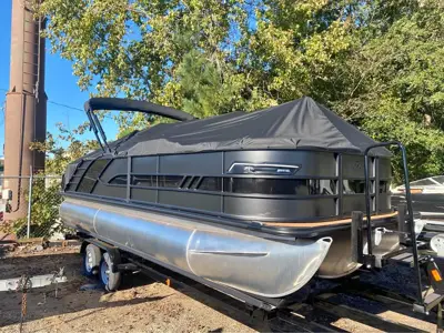 2027 Bentley Pontoons Elite 223 Swingback