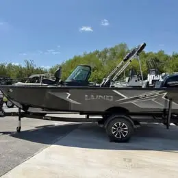 2027 Lund 1800 Adventure Sport 17ft Fish and Ski Boat