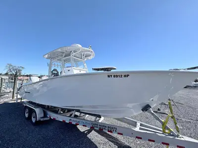 2025 Cape Horn 28XS