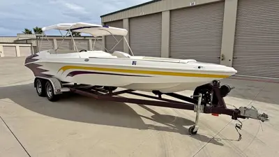 2003 Ultra 23' Tunnel Hull Boat w Big Block