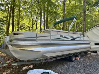 2003 Bennington 2275FS