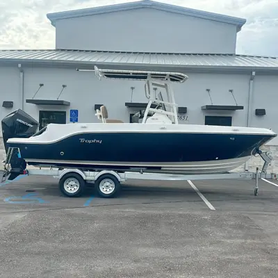 2026 Bayliner Trophy 22CC