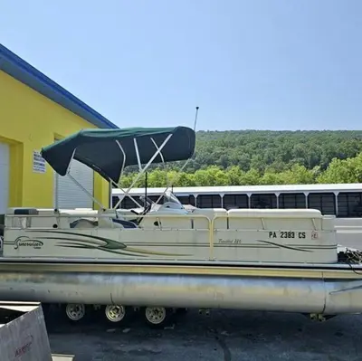 2004 Lowe Trinidad 220