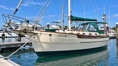 1986 Hans Christian 33T