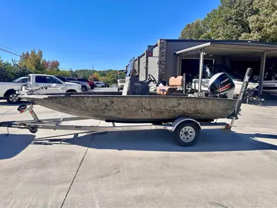 2018 Xpress H18 Bay