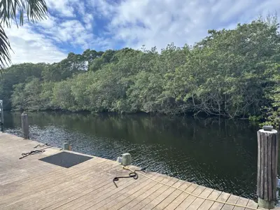 Boat Dock For Rent in Fort Lauderdale, Florida