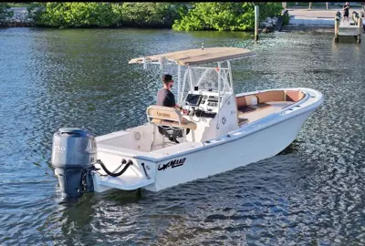 1989 Mako 231