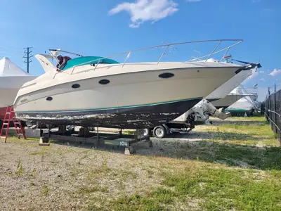 Open to trades 1998 32' Regal cabin Cruiser needs repair work project boat yacht