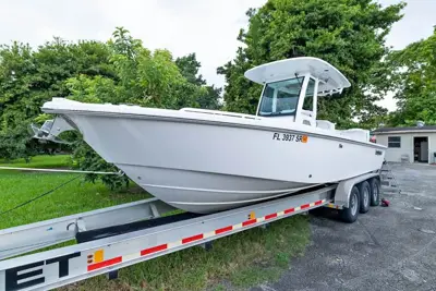 2020 Everglades 273 Center Console