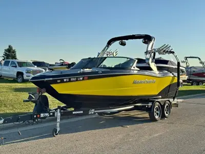 2017 Mastercraft XT23
