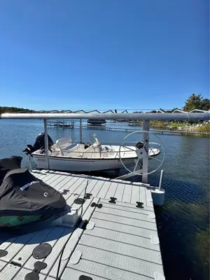 1998 Boston Whaler dauntless 13