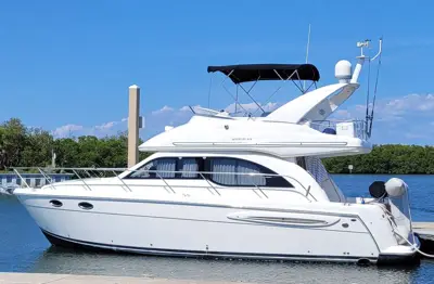 2004 Merdian 341 Sedan Bridge w/ 2x MerCruiser 6.2 Horizon 350HP Motor