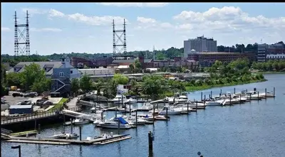 SEASONAL RENTAL 40 FOOT BOAT SLIP IN NORWALK CT