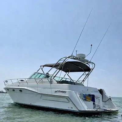 1990 Cruisers Yachts esprit