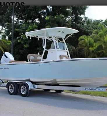 2021 Sea Born LX24 Center Console LE