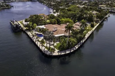 Boat Dock For Rent in Fort Lauderdale, Florida