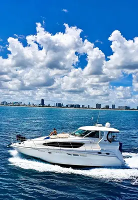 2003 Sea Ray 390 motor yacht