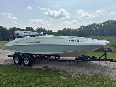 2024 Tracker Tahoe 2150 Deck Boat - Like New