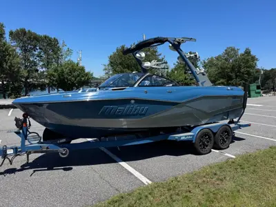 2025 MALIBU 22 LSV / M6DI MOTOR / FACTORY WARRANTY