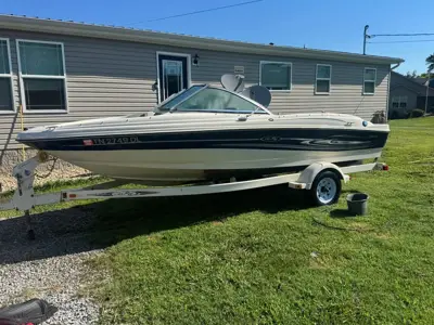 2005 SeaRay 180 sport