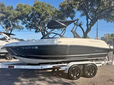 2017 Bayliner VR5