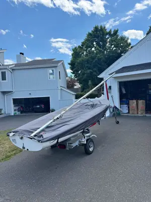 Zim Club 420 Sailboat Package – Ready to Sail – Trailer, Dolly, Cover & Sails Included –