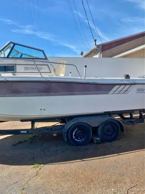 1989 Winner 2380 Cuddly cabin