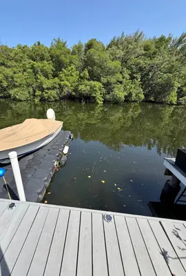 Boat slip