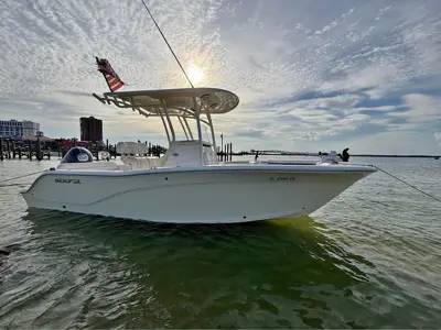 2014 Sea Fox 226 Commander – Yamaha F200 – Loaded & Ready to Fish