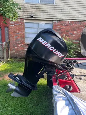 17 ft. 2010 Bass Tracker w/ Mercury 60 motor