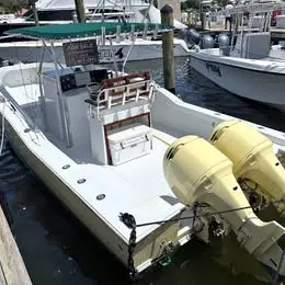 Contender 25 Open Center Console Boat