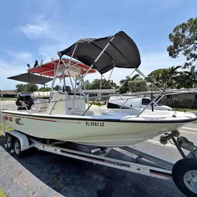 2003 Boston Whaler Dauntless 220