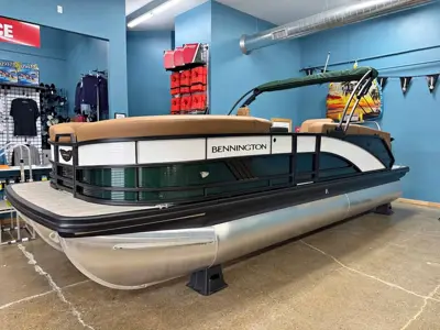 2026 Bennington 22 MFB Tri-Toon 200hp