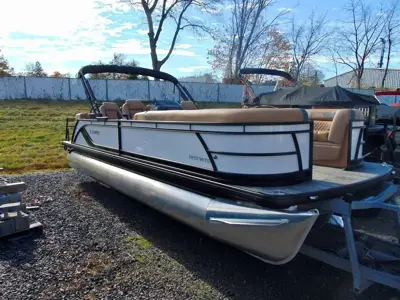 2026 Godfrey Pontoons Sweetwater 2486 C 27 iMPACT Center Tube Package