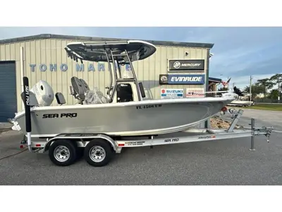 2026 Sea Pro Center Console 202
