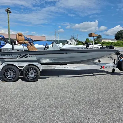 2027 Xpress XR21 Bass Boat, Yamaha Vmax 250 SHO