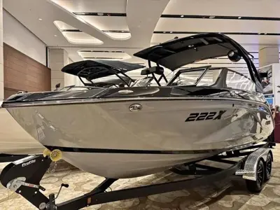 2027 Yamaha Boats 222XD