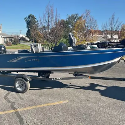 2027 Lund FURY 1400