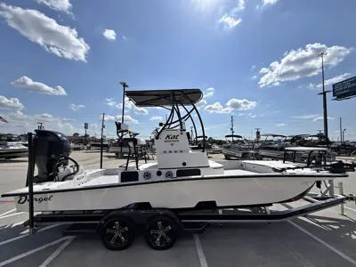 2026 Dargel 250 Kat 25 FT Center Console/Bay