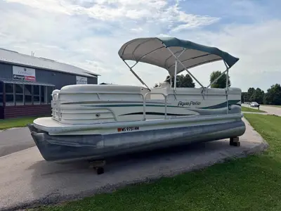 2011 Godfrey AquaPatio AP 200RE (115HP)