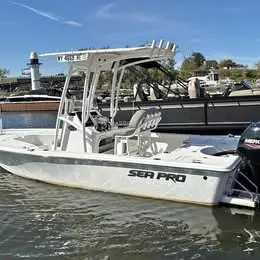 2023 Sea Pro 208 Bay